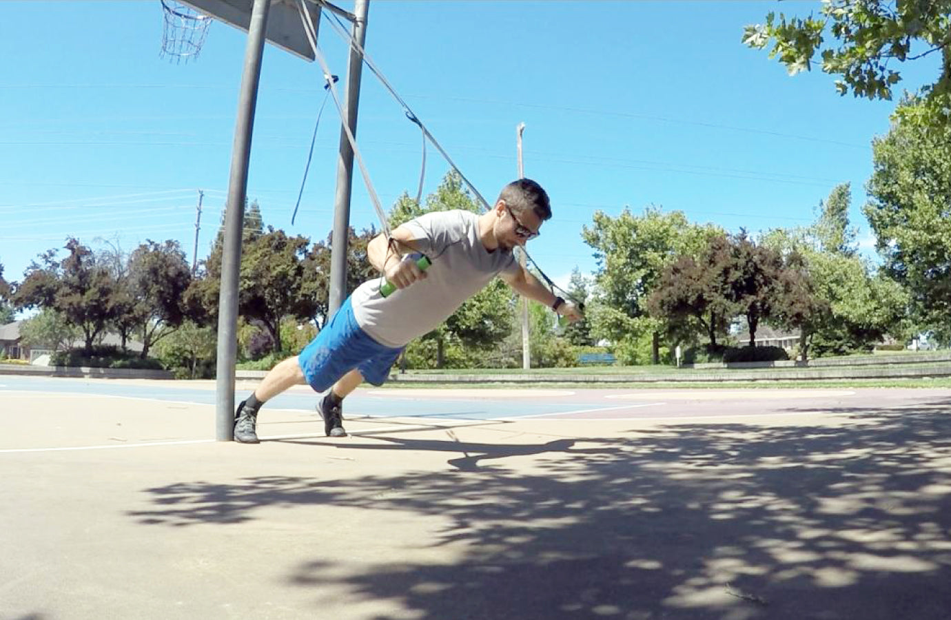 The Daily Routine of an Investment Banker turned YouTuber – wild gym